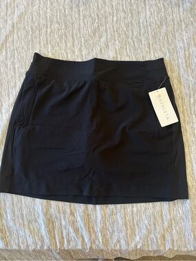 NWT Athleta Black Active Skort with Side Pockets